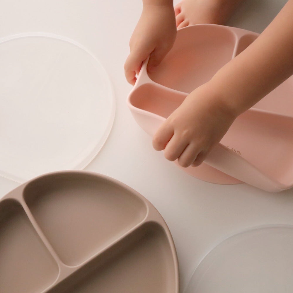 kawaii&born|ギフトにもおすすめ・お食事3点セット(吸盤付きプレート・ビブ・スプーン&フォーク)