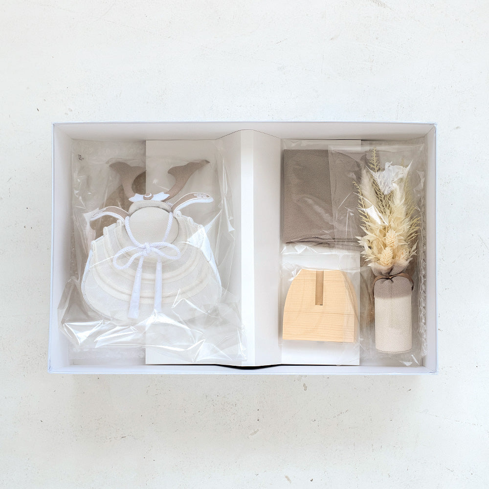 五月人形・兜飾り 美奏 あわいろ かすみ (霞澄) cuna select限定