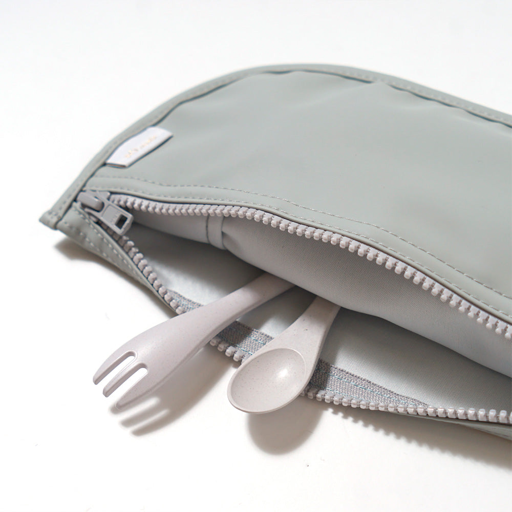 10mois(ディモワ)|お食事ポーチロン(袖なし)