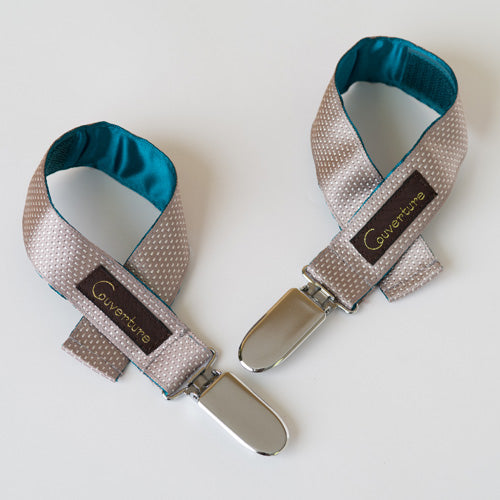 クウベルチュール|ブランケットホルダー&ストラップホルダー