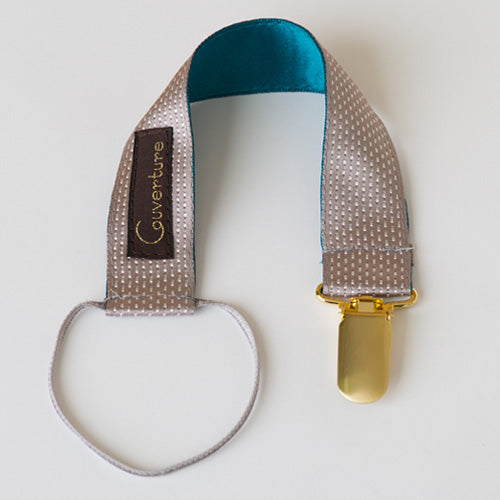 クウベルチュール|ブランケットホルダー&ストラップホルダー