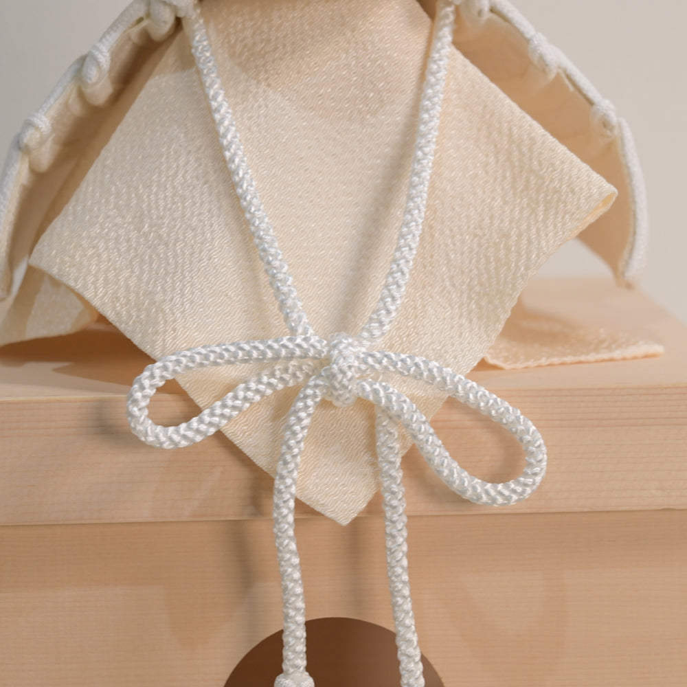 五月人形・兜飾り HAKI(ハキ) 白粋 兜