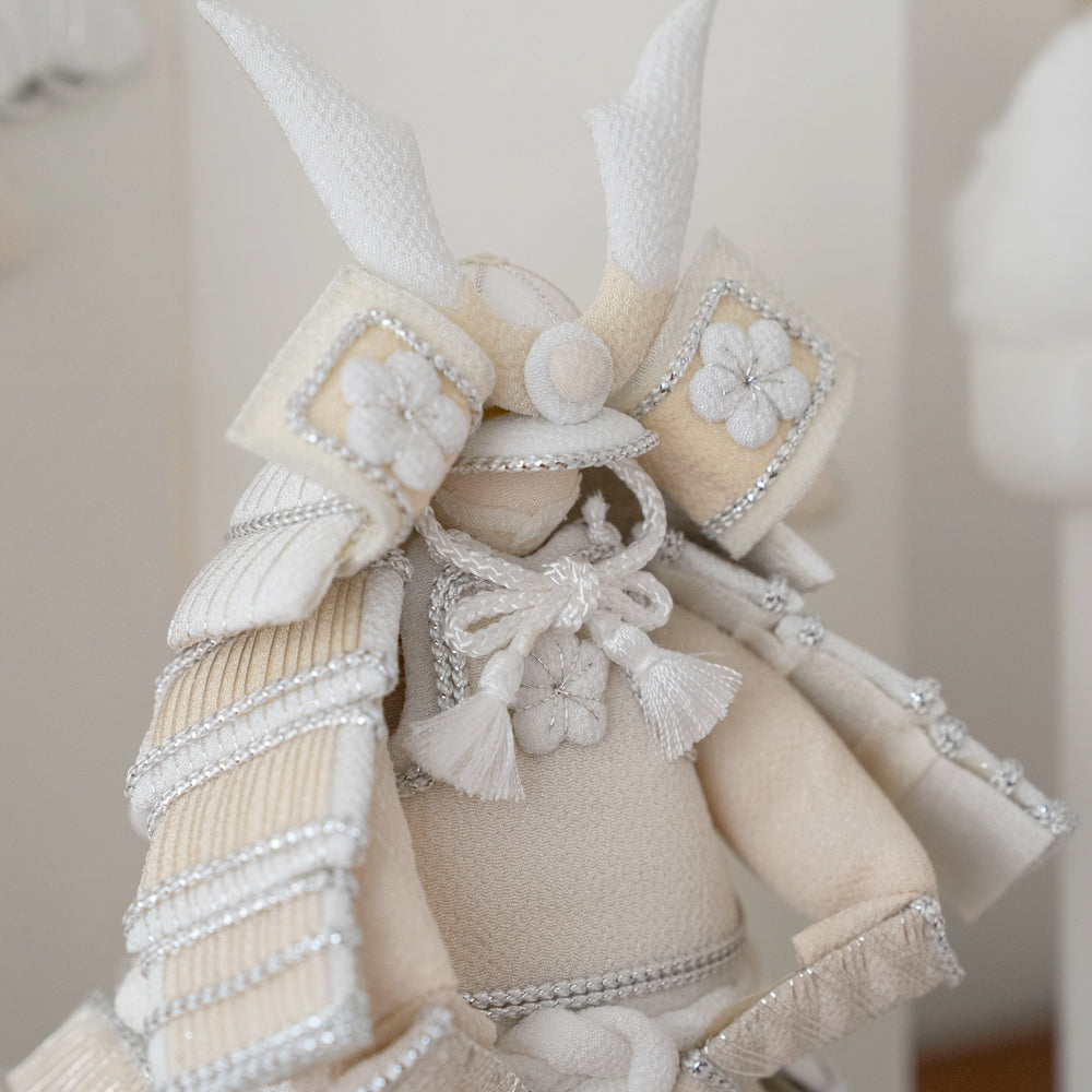 五月人形・兜飾り HAKI(ハキ)|凛 -Rin- 甲冑・鎧飾り