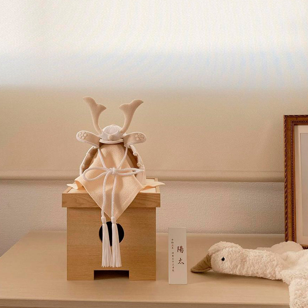 五月人形・兜飾り 破魔弓セット HAKI(ハキ) 白粋