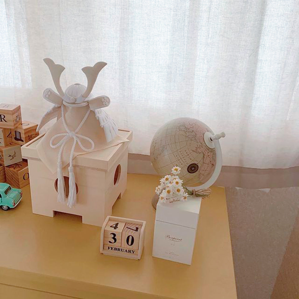 五月人形・兜飾り 破魔弓セット HAKI(ハキ) 白粋