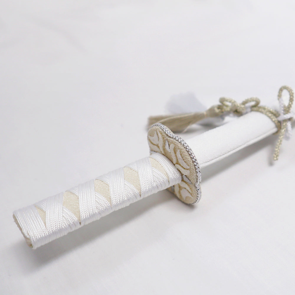 五月人形・兜飾り 破魔弓セット HAKI(ハキ) 白粋