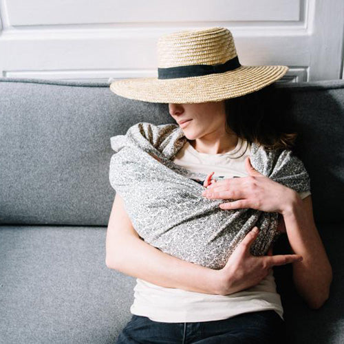 Studio Romeo(スタジオ・ロメオ)|新生児期の赤ちゃんから使えるベビースリング型抱っこ紐