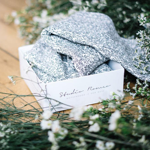 Studio Romeo(スタジオ・ロメオ)|新生児期の赤ちゃんから使えるベビースリング型抱っこ紐