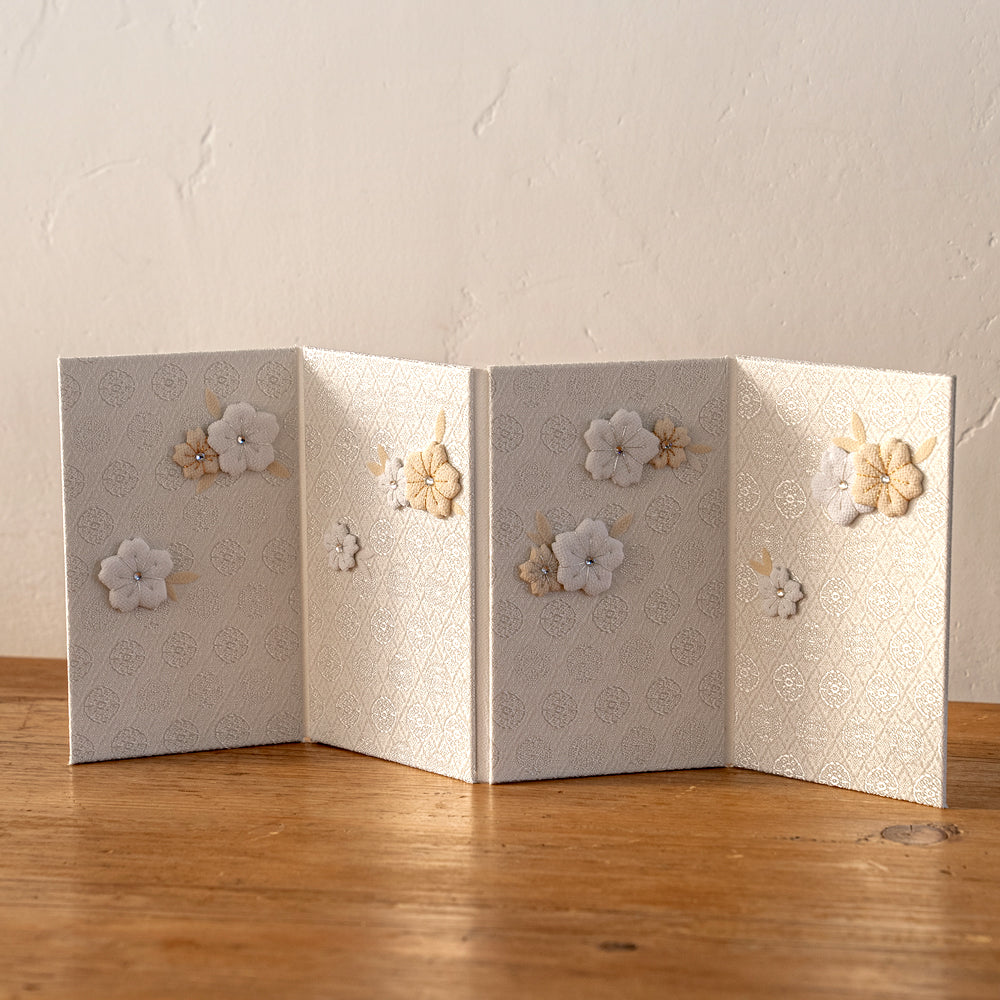 雛人形 HAKI(ハキ) 麗華(れいか)プレミアム 金襴西陣織 雛揃 白粋