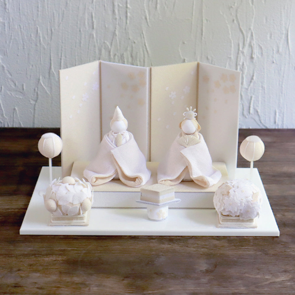 雛人形 HAKI(ハキ) 桜舞うお雛様 白粋