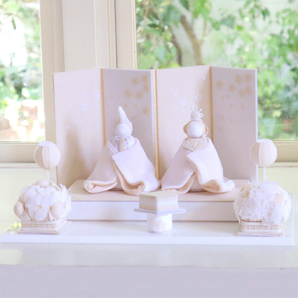 雛人形 HAKI(ハキ) 桜舞うお雛様 白粋