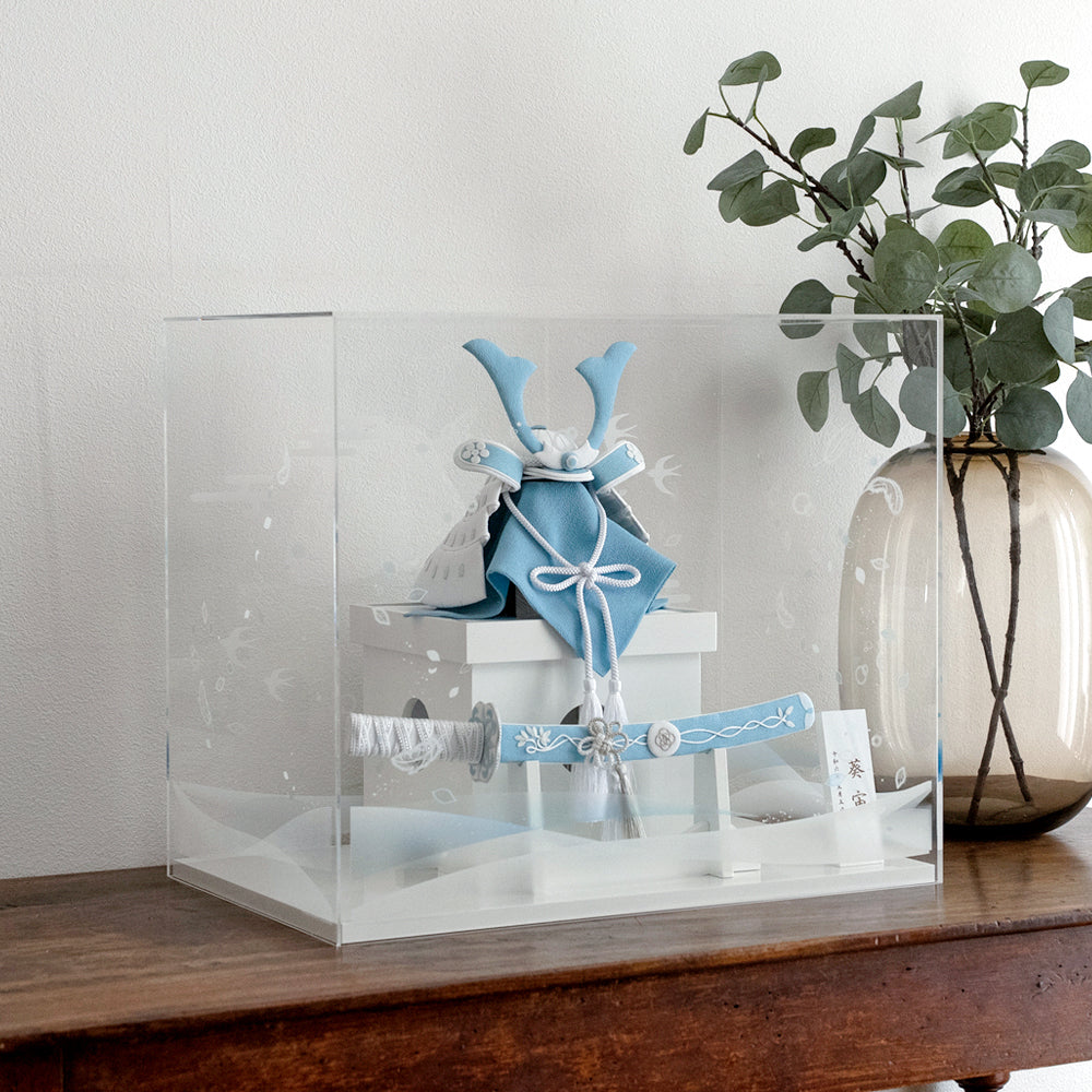 五月人形・兜飾り HAKI(ハキ) 葵宙 (あおい) 白粋