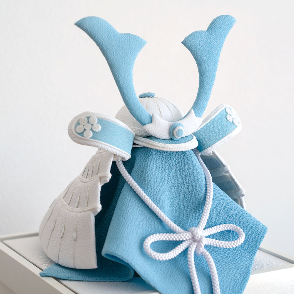 五月人形・兜飾り HAKI(ハキ) 葵宙 (あおい) 白粋