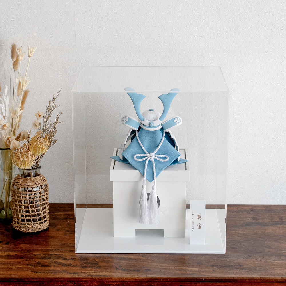 五月人形・兜飾り HAKI(ハキ) 葵宙 (あおい) 兜 三宝付き 単品