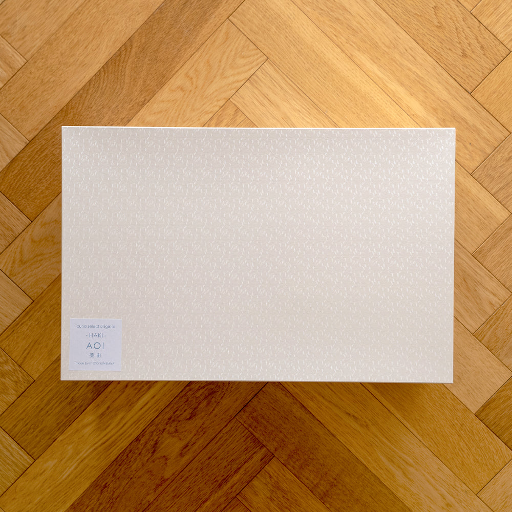 五月人形・兜飾り HAKI(ハキ) 葵宙 (あおい) 白粋