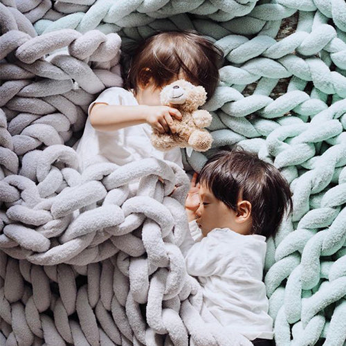 Cantona Tokyo(カントナトーキョー)|Cloudy ハンドニットブランケット・ベビーガード