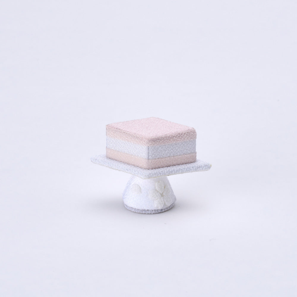 雛人形 HAKI(ハキ) 桜舞うお雛様 心春(こはる) 白粋 cuna select限定