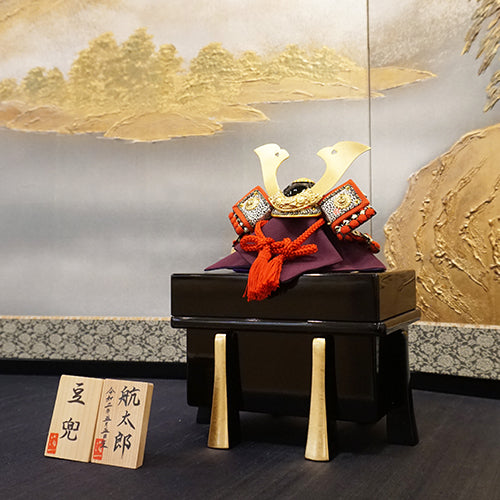 五月人形・兜飾り 豆兜/金剛 箔一