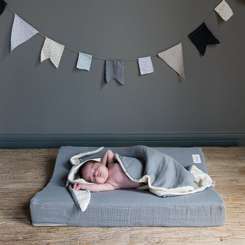 ベビーシャワー|バニーのフード付きおくるみブランケット|Babyshower