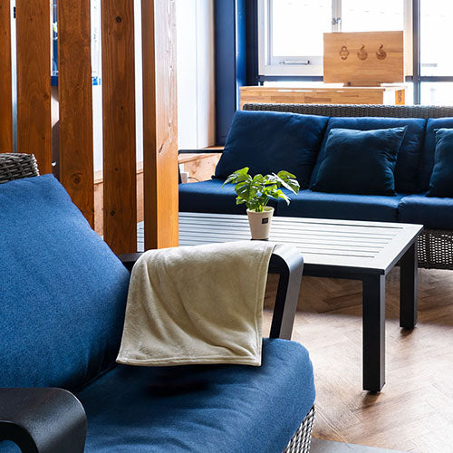 THREEUP(スリーアップ)|充電式どこでもブランケットぬくぬく