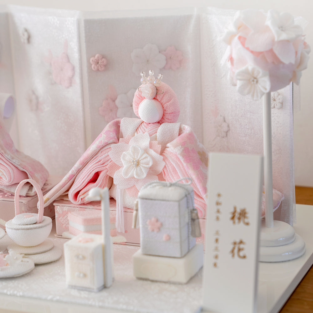 雛人形 HAKI(ハキ) 桃花 絢爛 (ももか けんらん) 金襴西陣織 白粋 cuna select限定
