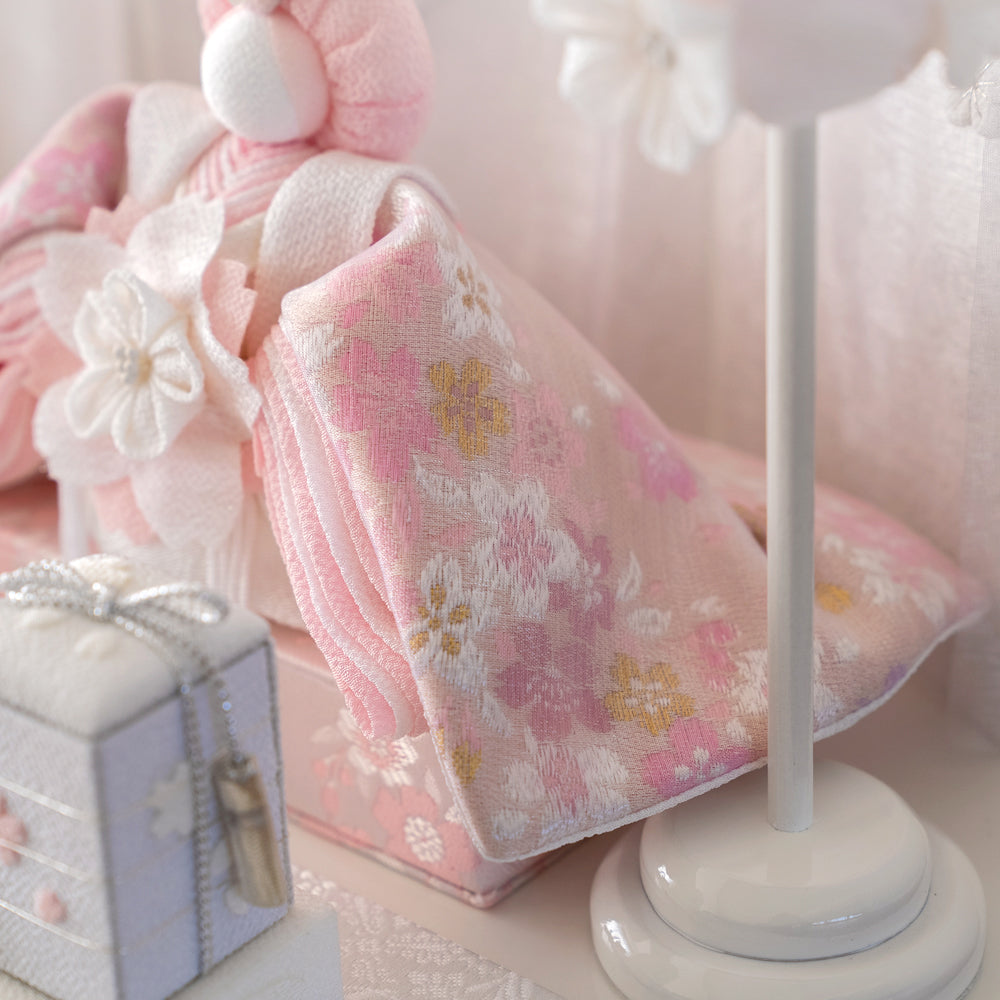 雛人形 HAKI(ハキ) 桃花 絢爛 (ももか けんらん) 金襴西陣織 白粋 cuna select限定