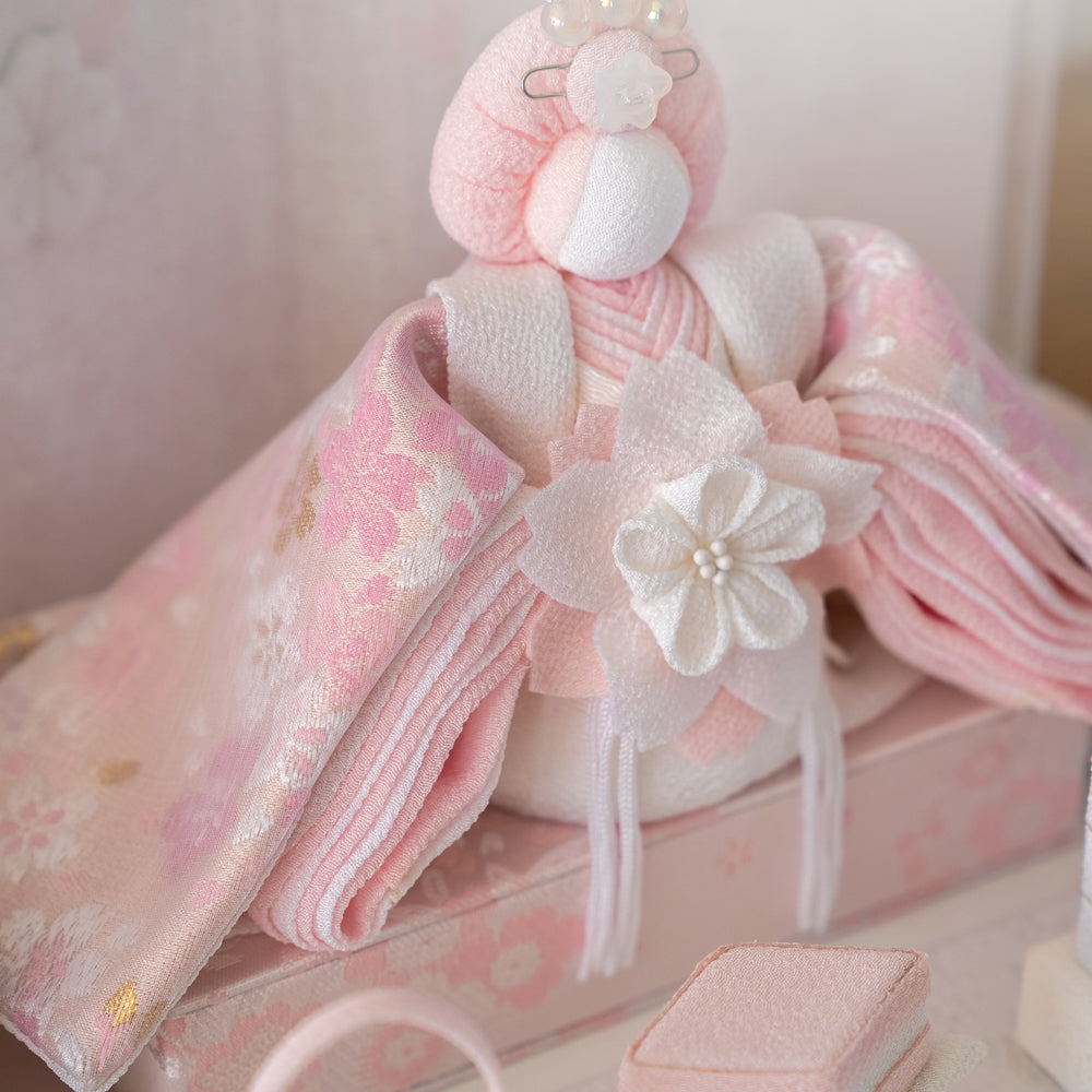 雛人形 HAKI(ハキ) 桃花 絢爛 (ももか けんらん) 金襴西陣織 白粋 cuna select限定 名入れ木札特典付き