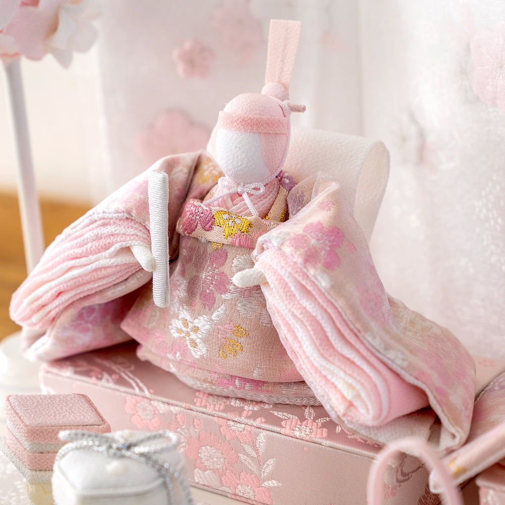 雛人形 HAKI(ハキ) 桃花 絢爛 (ももか けんらん) 金襴西陣織 白粋 cuna select限定 名入れ木札特典付き