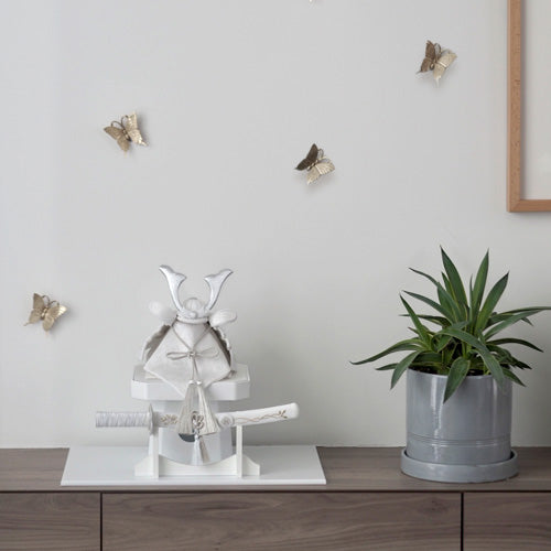 五月人形・兜飾り HAKI(ハキ) 白耀 -shiro- 特注金襴西陣織 cuna select限定 白粋