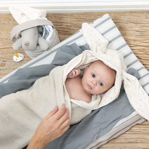 Babyshower(ベビーシャワー)|バニーフード付きタオル