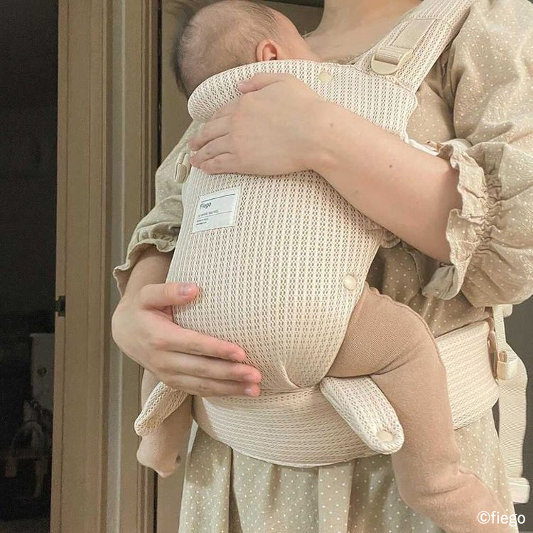 Fiego(フィーゴ) | 軽量ベビーキャリア(抱っこ紐)