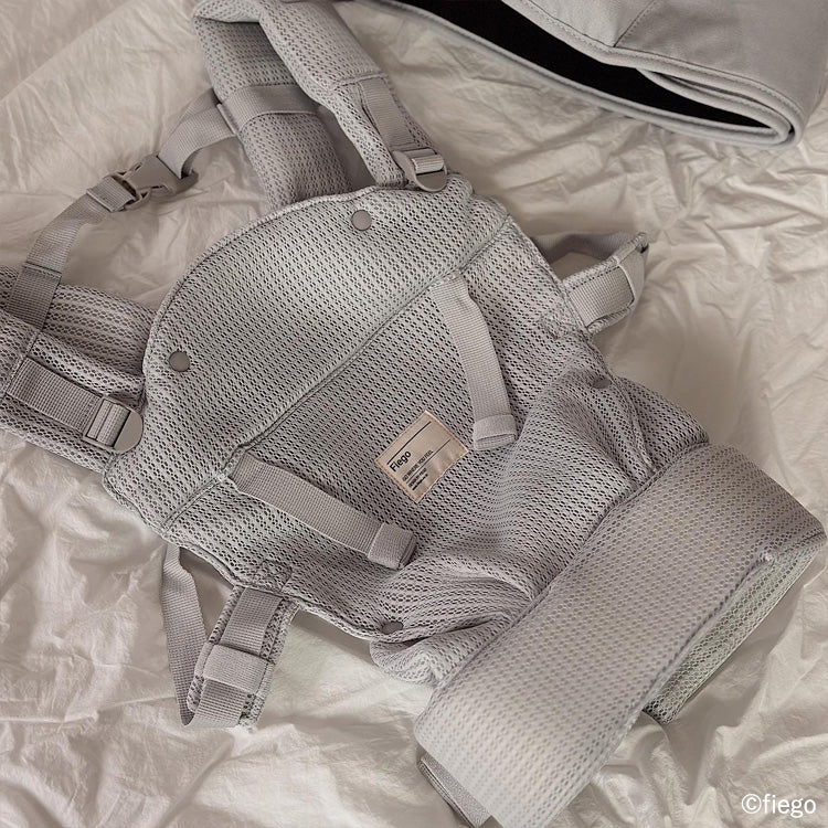 Fiego(フィーゴ) | 軽量ベビーキャリア(抱っこ紐)