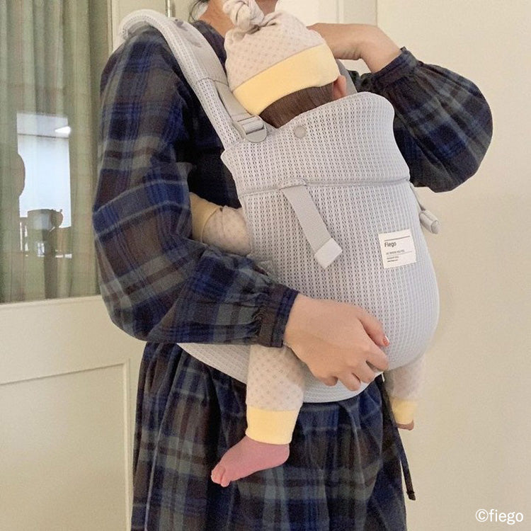 Fiego(フィーゴ) | 軽量ベビーキャリア(抱っこ紐)