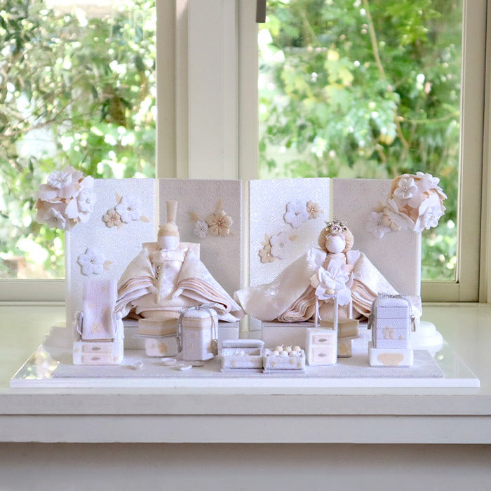 雛人形 HAKI(ハキ) 麗華(れいか)プレミアム 金襴西陣織 雛揃 白粋