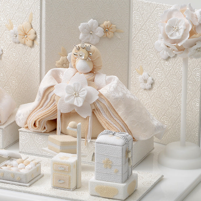 雛人形 HAKI(ハキ) 麗華(れいか)プレミアム 金襴西陣織 雛揃 白粋