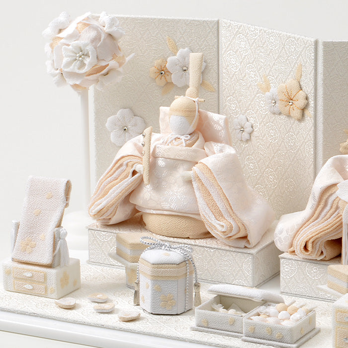 雛人形 HAKI(ハキ) 麗華(れいか)プレミアム 金襴西陣織 雛揃 白粋