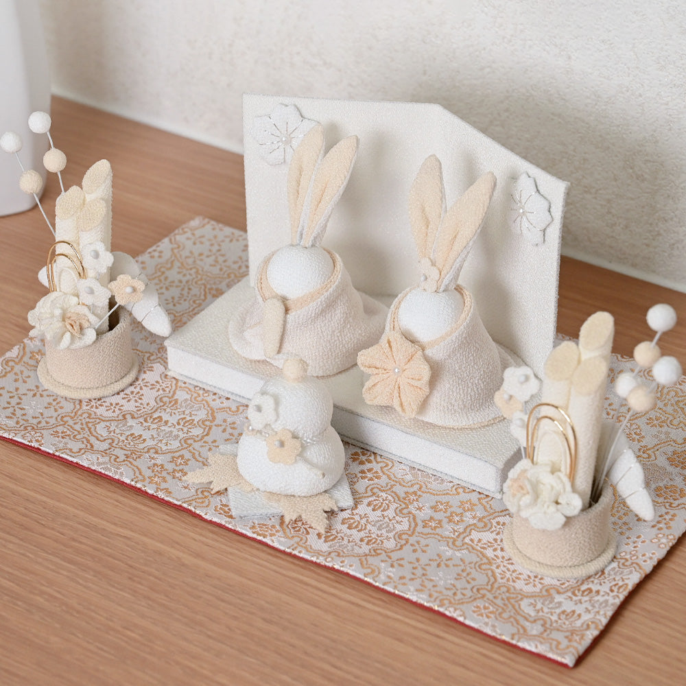 うさぎ雛迎春セット HAKI（ハキ） 白粋｜出産祝い・ベビー用品通販の
