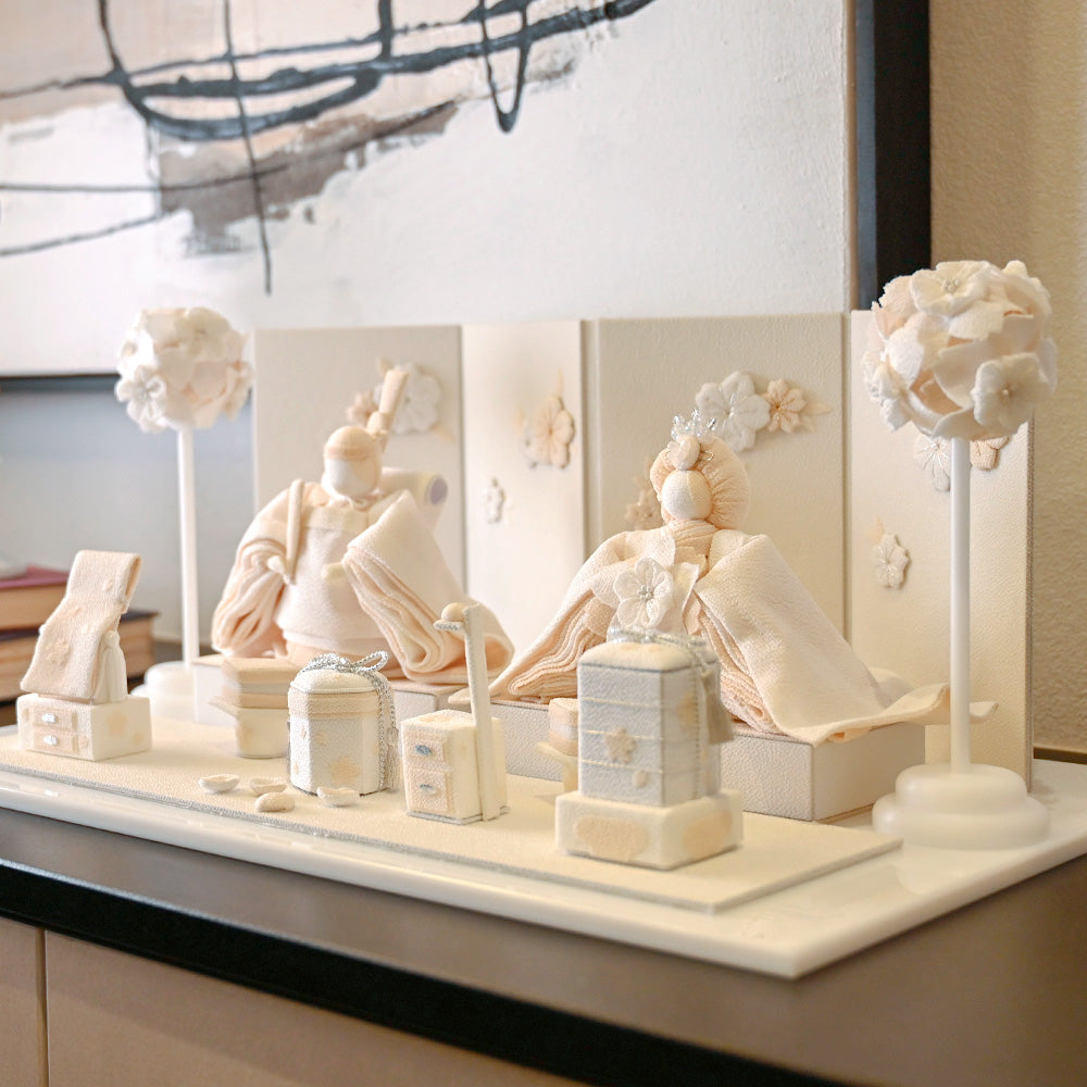 HAKI 白粋(ハキ) 雛人形・兜・五月人形・羽子板｜出産祝い・ベビー用品