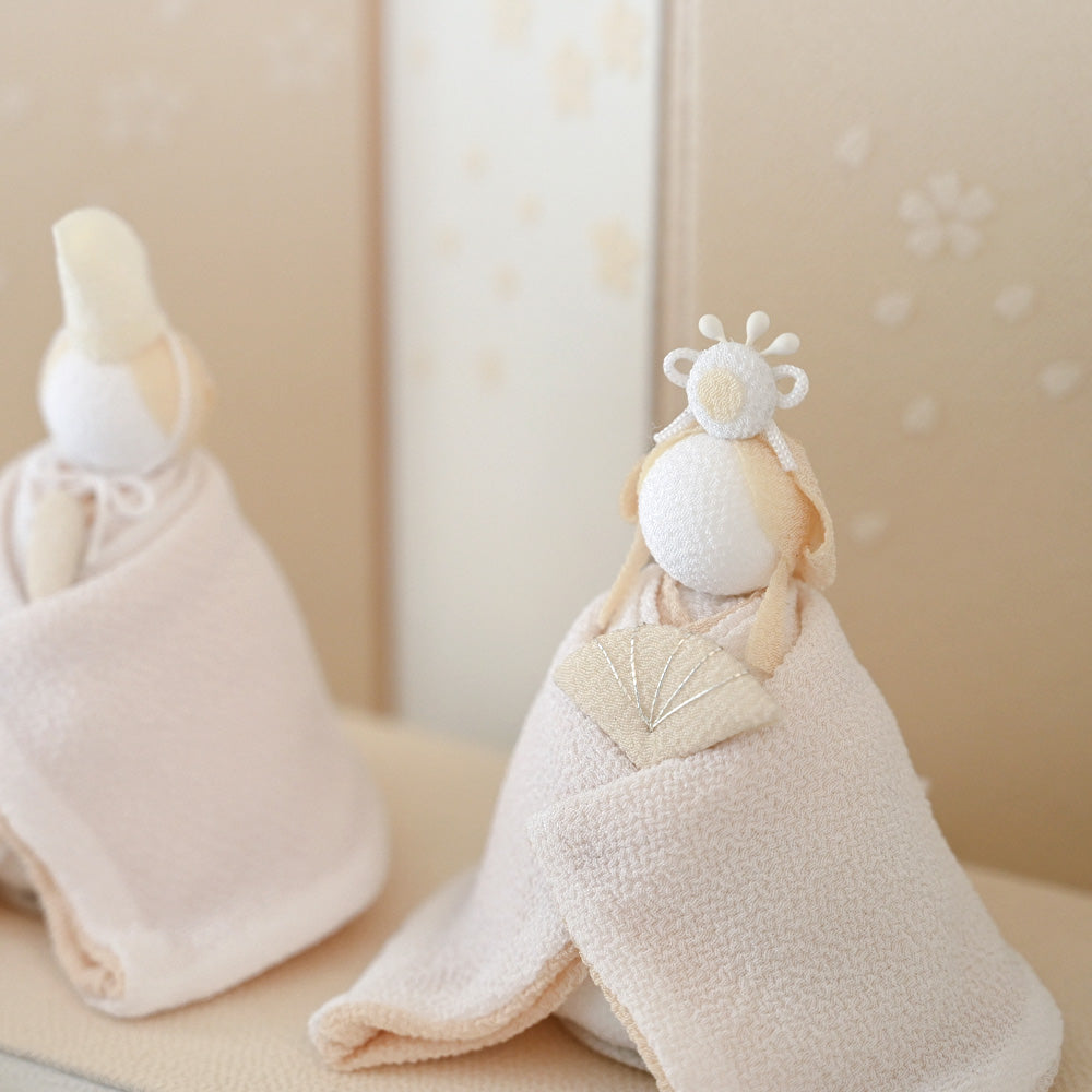 雛人形 HAKI（ハキ） 桜舞うお雛様 白粋