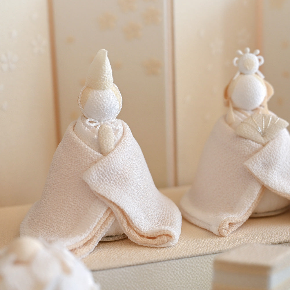 雛人形 HAKI（ハキ） 桜舞うお雛様 白粋